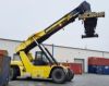 Hyster reach Stacker