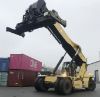 Hyster reach Stacker